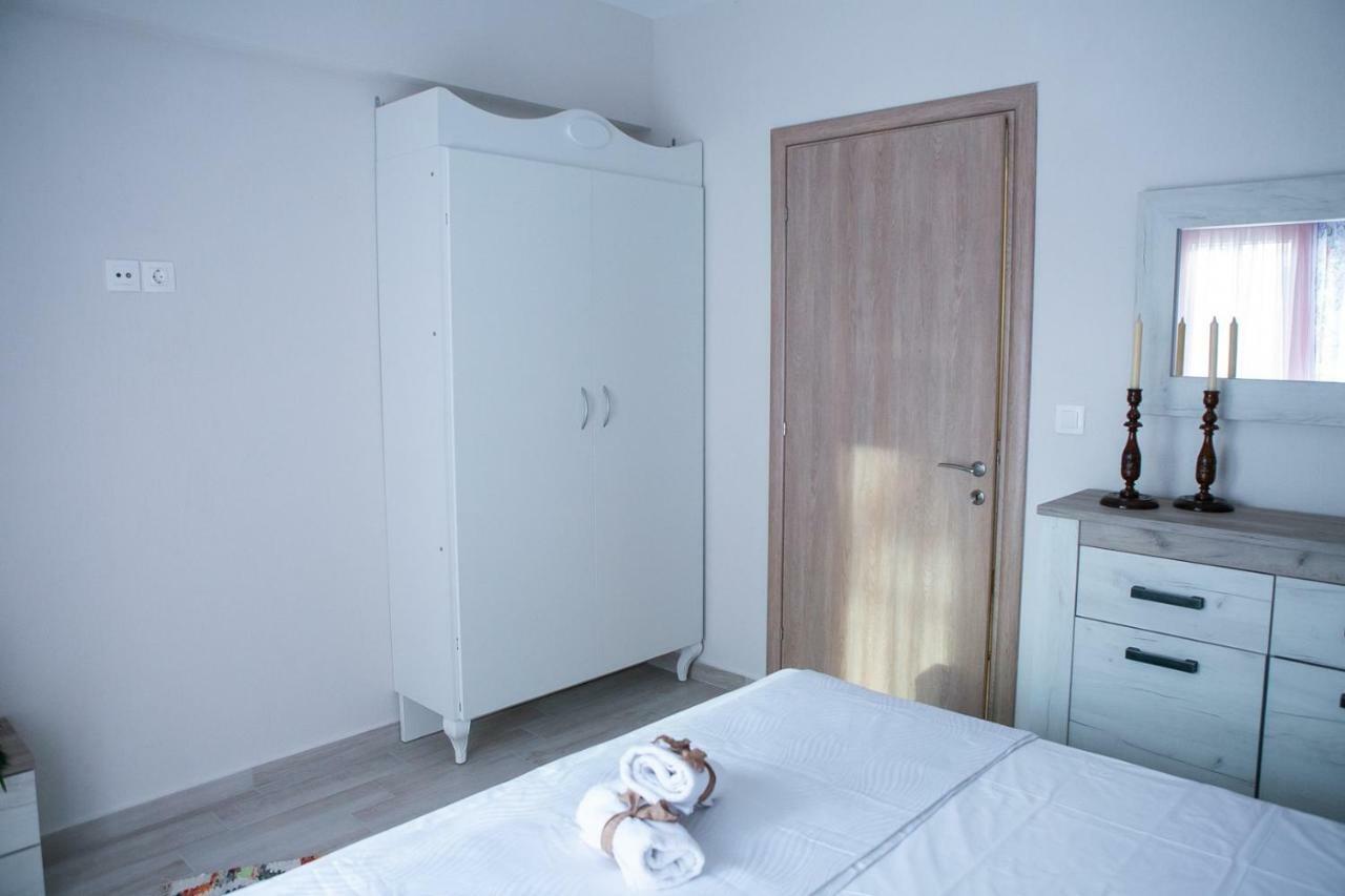 Ferienwohnung Anna Nikiti  Exterior foto